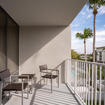 Courtyard By Marriott - Naples Hotel Exterior foto