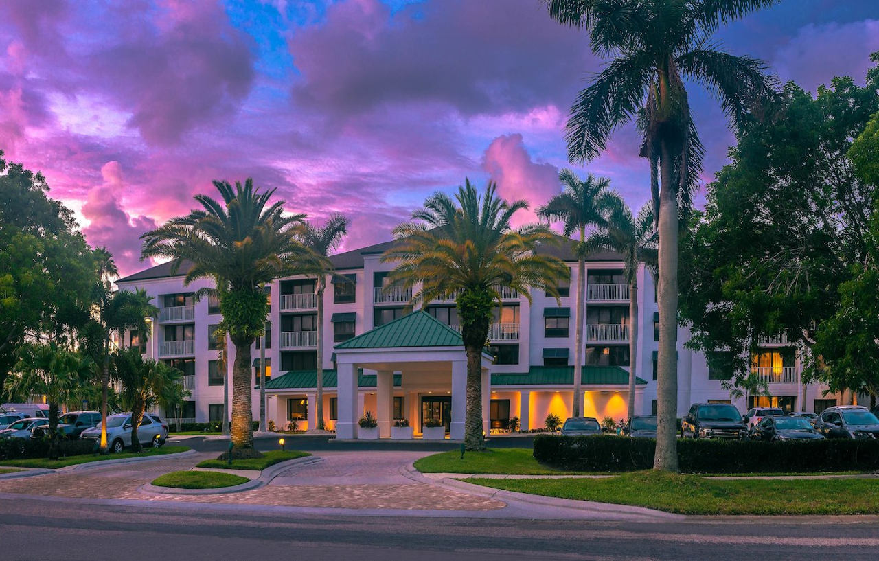 Courtyard By Marriott - Naples Hotel Exterior foto